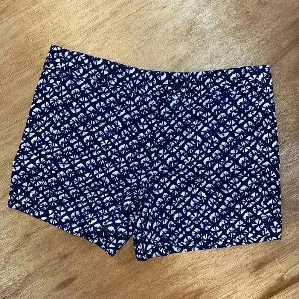 KENAR Navy and White unique Shorts womens size 4